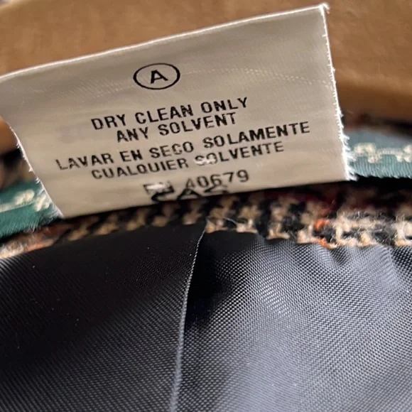 Vintage HARVE BERNARD Wool Plaid Blazer size 6 - Picture 13 of 14